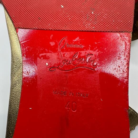 Christian Louboutin Sparty Flat Nappa Laminata Light Gold Gladiator Sandals 40 - Picture 6 of 14